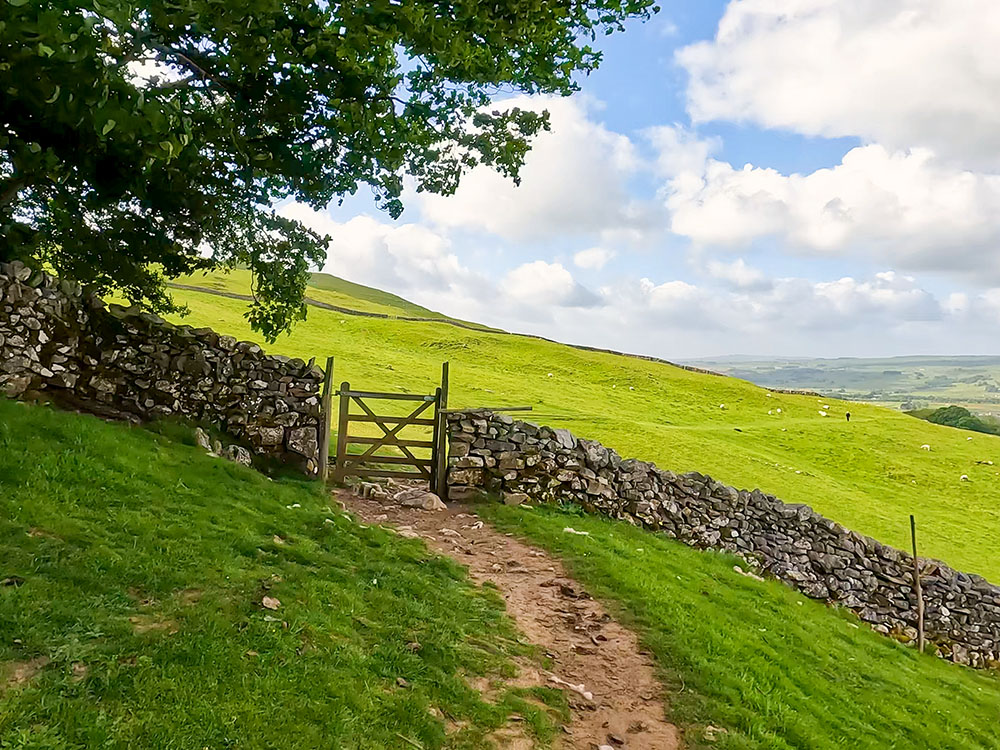 Heading back along the path to Settle